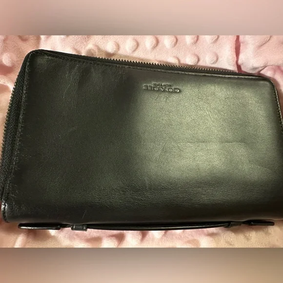 Coach - Picture 1 of 15